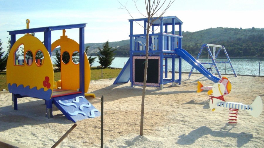 Trogir - dječje igralište